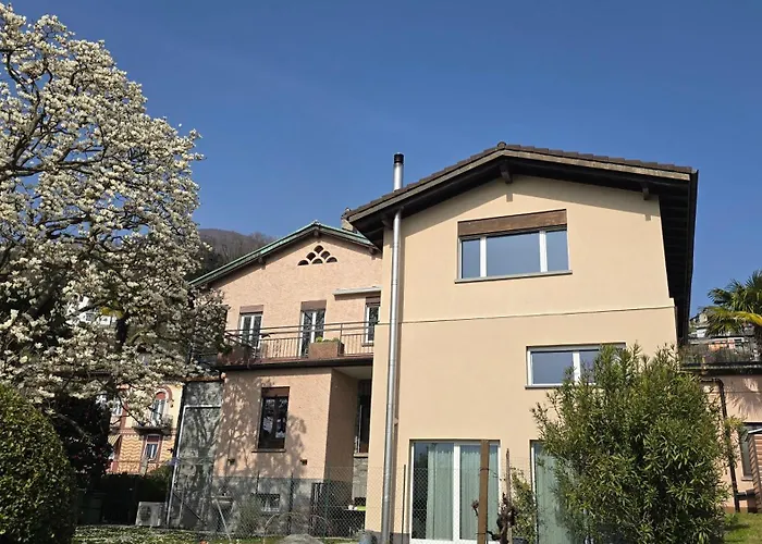 La Grande Magnolia * Minusio